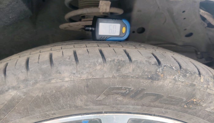 2022 Maruti XL6 ZETA MT, Petrol, Manual, 75,629 km, tyre