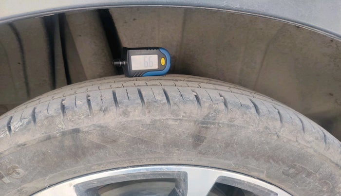 2022 Maruti XL6 ZETA MT, Petrol, Manual, 75,629 km, tyre