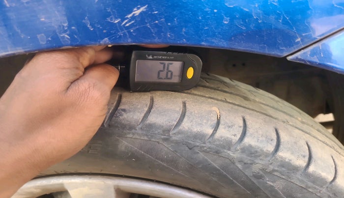 2012 Hyundai Eon MAGNA +, Petrol, Manual, 1,25,012 km, tyre