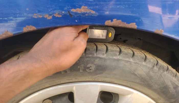 2012 Hyundai Eon MAGNA +, Petrol, Manual, 1,25,012 km, tyre