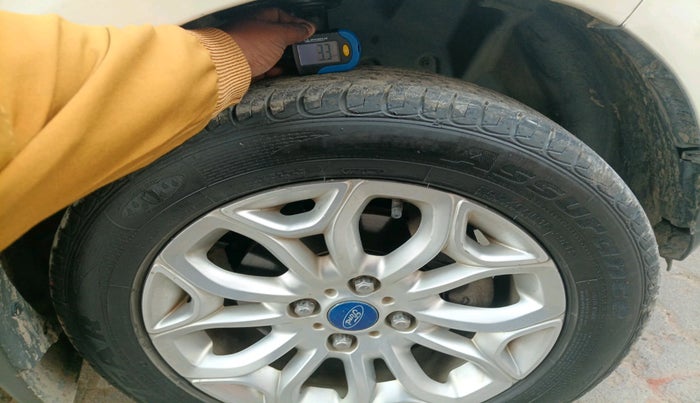 2015 Ford Ecosport TITANIUM 1.5L DIESEL, Diesel, Manual, 1,02,483 km, tyre