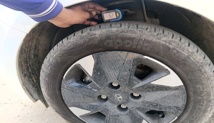 2025 Tata Tiago XTA CNG , Petrol, Automatic, 3,735 km, tyre