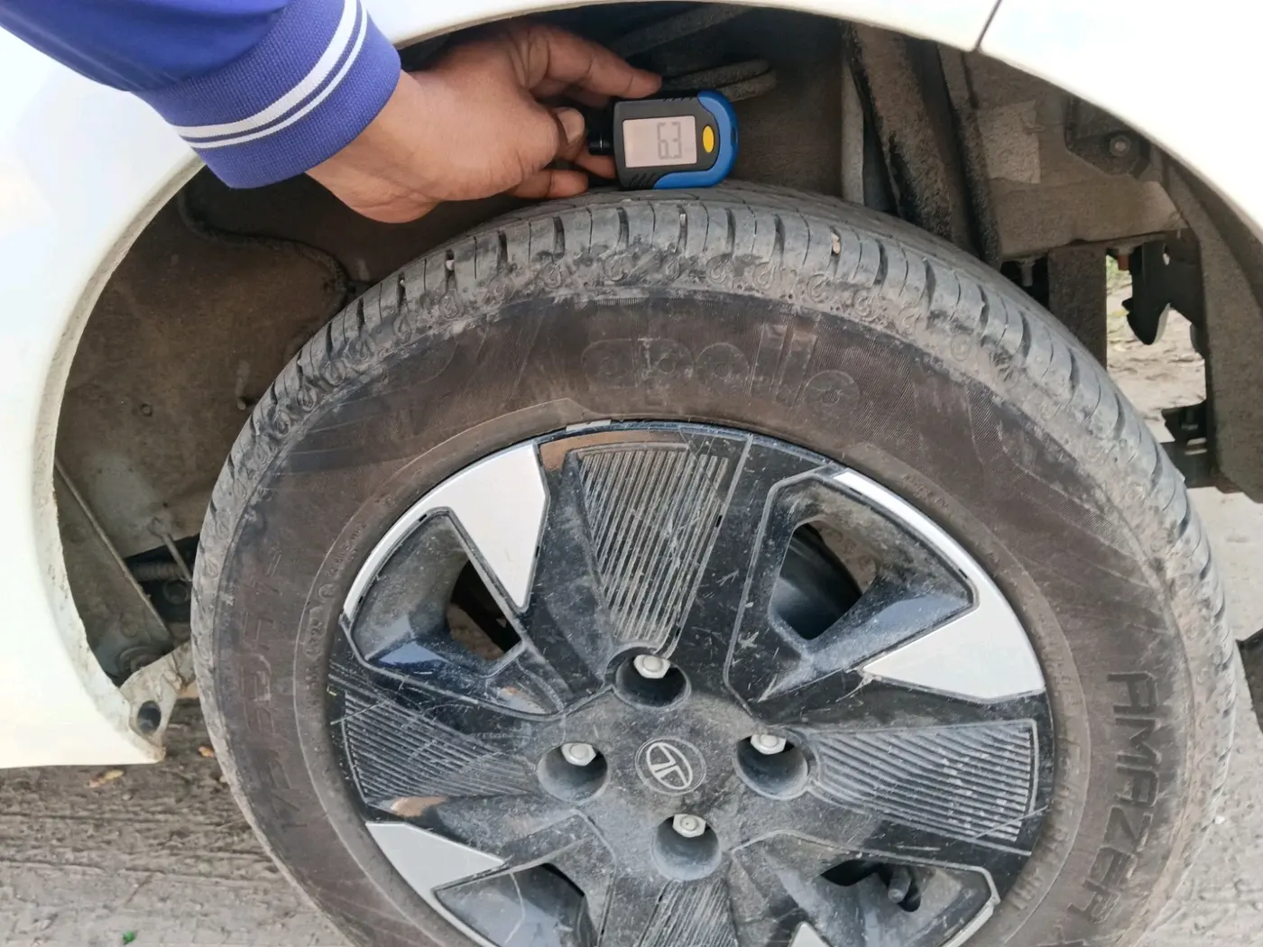 2025 Tata Tiago XTA CNG , CNG, Automatic, 3,735 km, tyre