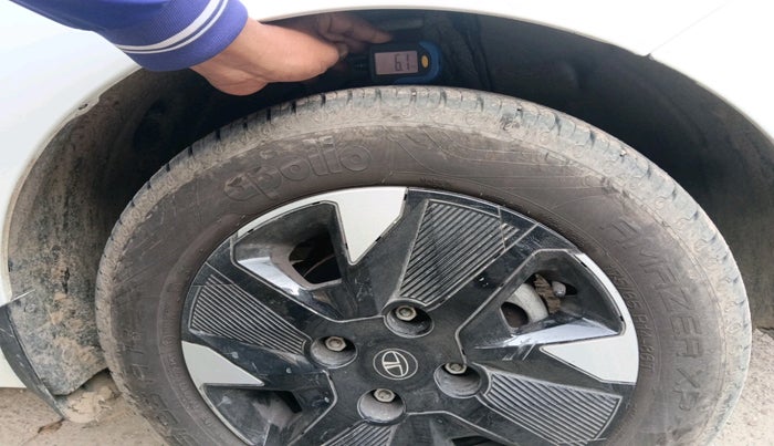 2025 Tata Tiago XTA CNG , Petrol, Automatic, 3,735 km, tyre