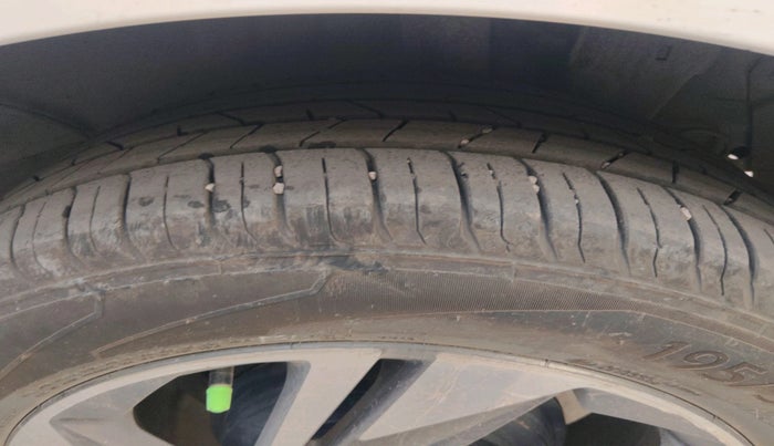 2022 Hyundai NEW I20 ASTA (O) 1.5 CRDI MT, Diesel, Manual, 91,464 km, tyre