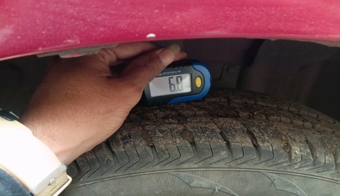 2014 Datsun Go T, Petrol, Manual, 67,085 km, tyre