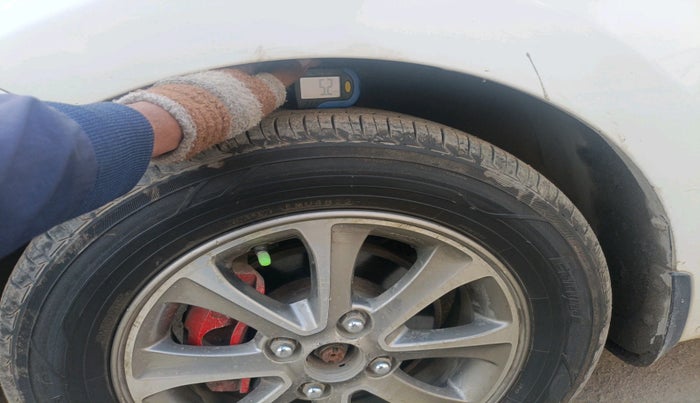 2016 Hyundai Grand i10 ASTA (O) 1.2 KAPPA VTVT, Petrol, Manual, 1,25,684 km, tyre