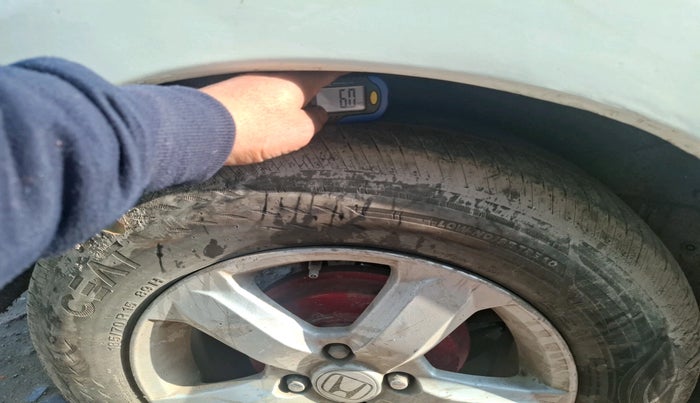 2013 Honda City 1.5L I-VTEC S MT, Petrol, Manual, 1,18,496 km, tyre