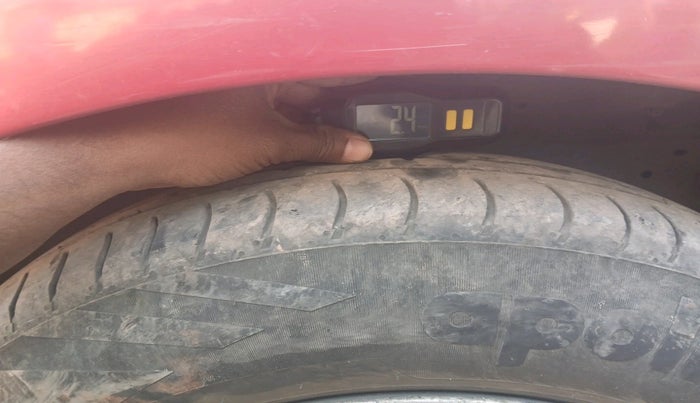 2012 Maruti Swift VDI, Diesel, Manual, 1,30,256 km, tyre