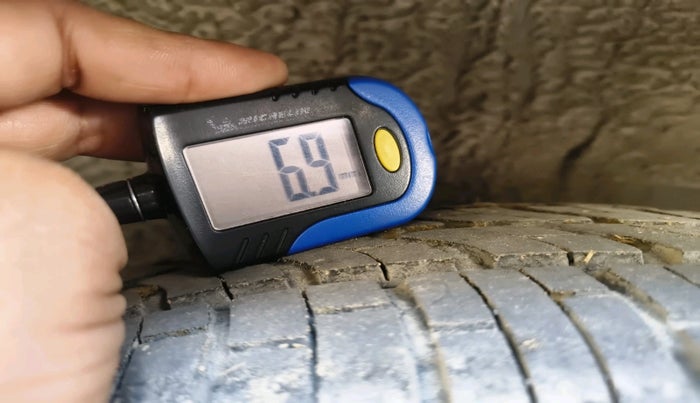 2015 Maruti Wagon R 1.0 VXI, Petrol, Manual, 1,12,961 km, tyre