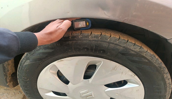 2015 Maruti Celerio ZXI, Petrol, Manual, 1,43,282 km, tyre