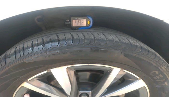 2023 Skoda SLAVIA STYLE 1.0L TSI MT, Petrol, Manual, 18,617 km, tyre