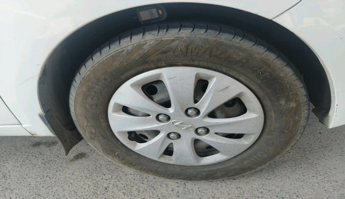 2012 Hyundai i10 MAGNA 1.1, Petrol, Manual, 50,593 km, tyre