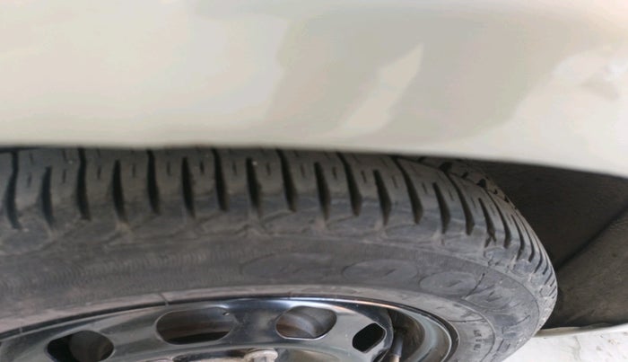 2013 Ford Figo TITANIUM 1.2 PETROL, Petrol, Manual, 89,026 km, tyre