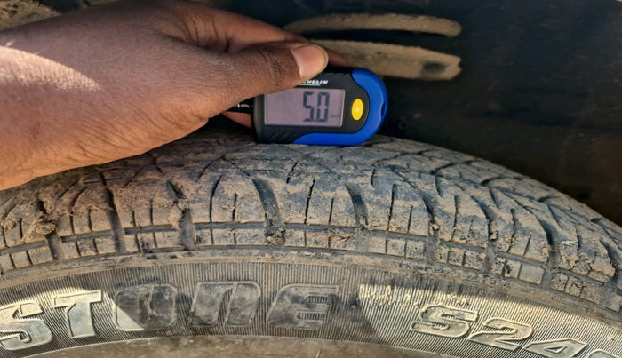 2015 Maruti Swift VDI, Diesel, Manual, 68,347 km, tyre