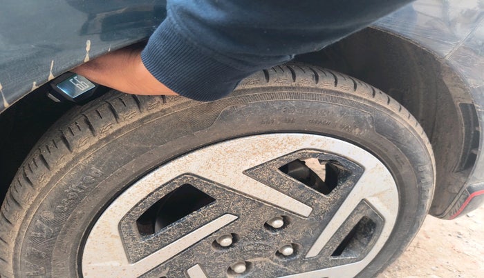 2024 Hyundai GRAND I10 NIOS SPORTZ 1.2 KAPPA VTVT, Petrol, Manual, 4,024 km, tyre