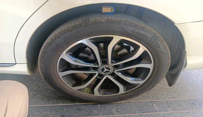 2017 Mercedes Benz C Class 220d, Diesel, Automatic, 74,617 km, tyre