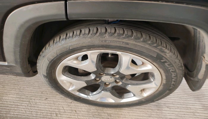 2018 Jeep Compass LIMITED PLUS PETROL AT, Petrol, Automatic, 36,872 km, tyre