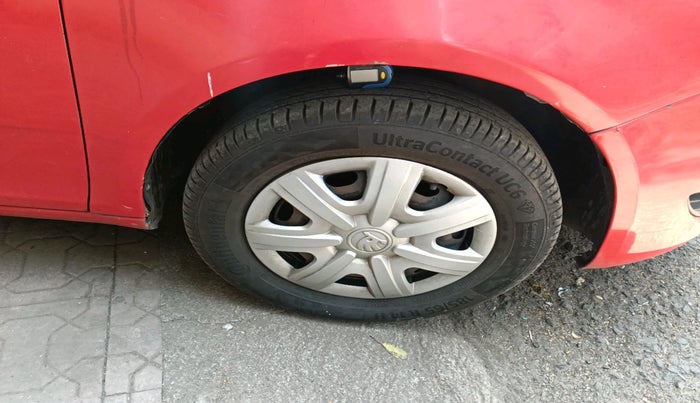 2011 Skoda Fabia AMBITION 1.2 MPI, Petrol, Manual, 1,03,741 km, tyre