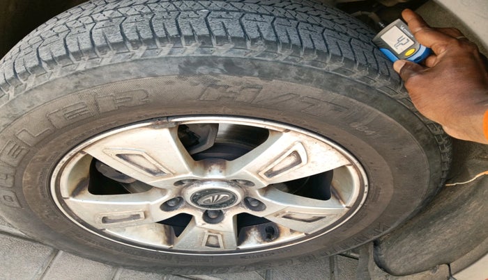 2012 Mahindra XUV500 W8, Diesel, Manual, 66,895 km, tyre