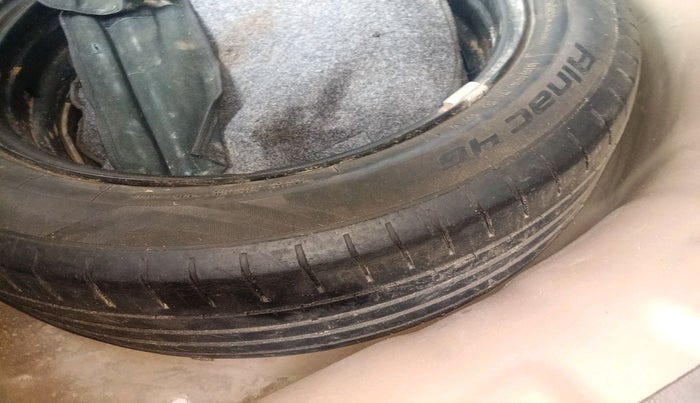 2016 Hyundai i20 Active 1.2 S, Petrol, Manual, 88,962 km, tyre