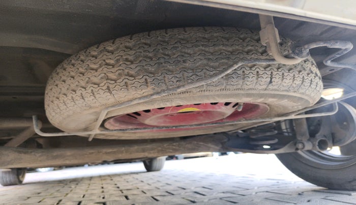 2021 Renault TRIBER RXZ DUAL TONE, Petrol, Manual, 30,663 km, tyre