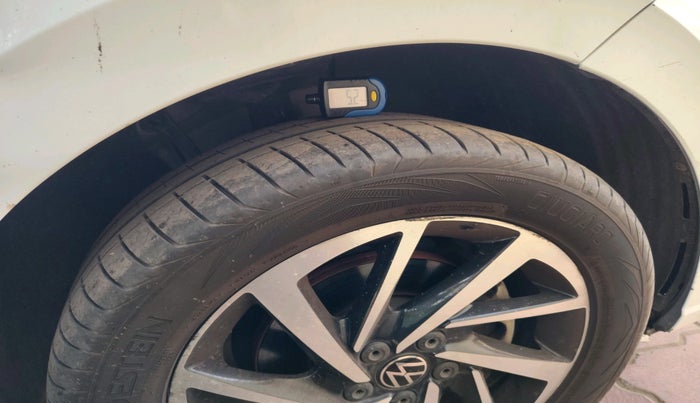 2023 Volkswagen VIRTUS TOPLINE TSI 1.0 MT, Petrol, Manual, 60,959 km, tyre