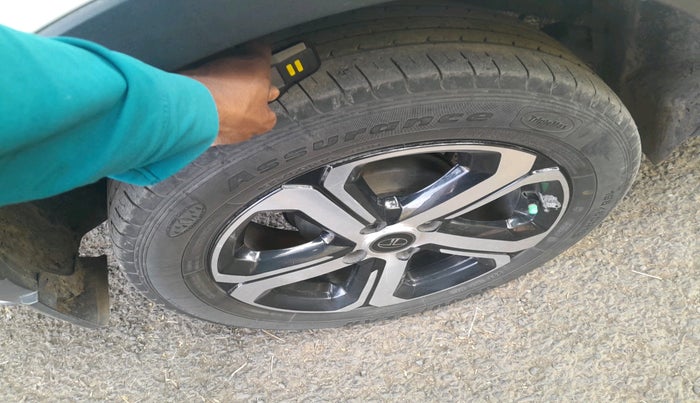 2022 Tata NEXON XZ PLUS PETROL, Petrol, Manual, 1,12,559 km, tyre