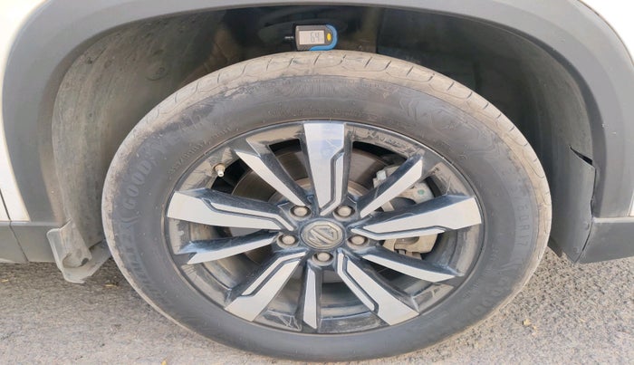 2020 MG HECTOR PLUS SHARP 2.0 DIESEL TURBO MT 6-STR, Diesel, Manual, 84,416 km, tyre