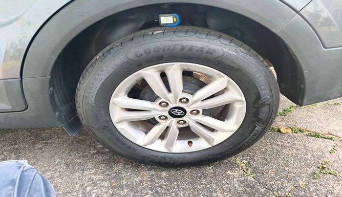 2018 Hyundai Creta SX PLUS 1.6 PETROL, Petrol, Manual, 50,977 km, tyre