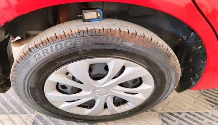 2020 Maruti Swift VXI, Petrol, Manual, 49,107 km, tyre