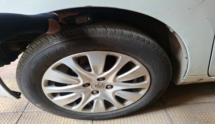 2016 Maruti Baleno ZETA PETROL 1.2, Petrol, Manual, 75,826 km, tyre