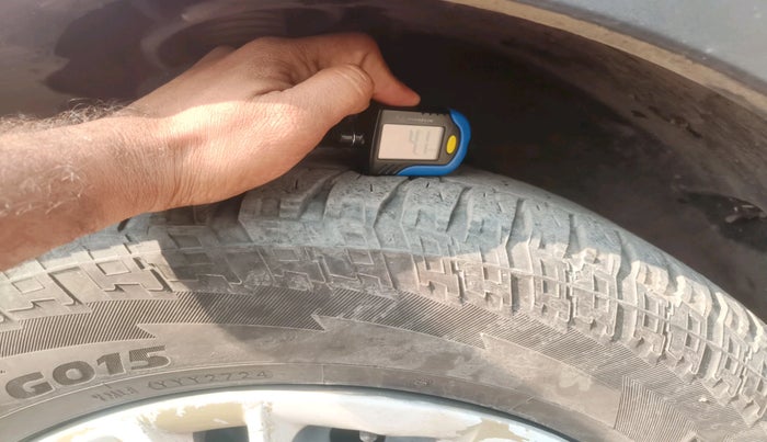 2016 Mahindra XUV500 W6, Diesel, Manual, 1,29,408 km, tyre