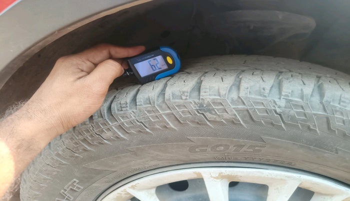 2016 Mahindra XUV500 W6, Diesel, Manual, 1,29,408 km, tyre