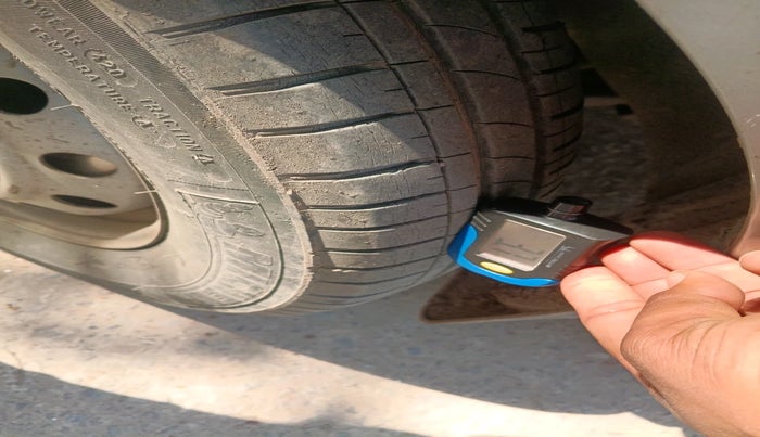 2015 Hyundai i10 MAGNA 1.1, Petrol, Manual, 42,361 km, tyre