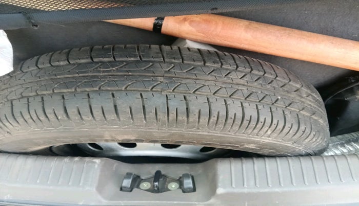 2015 Hyundai i10 MAGNA 1.1, Petrol, Manual, 42,361 km, tyre