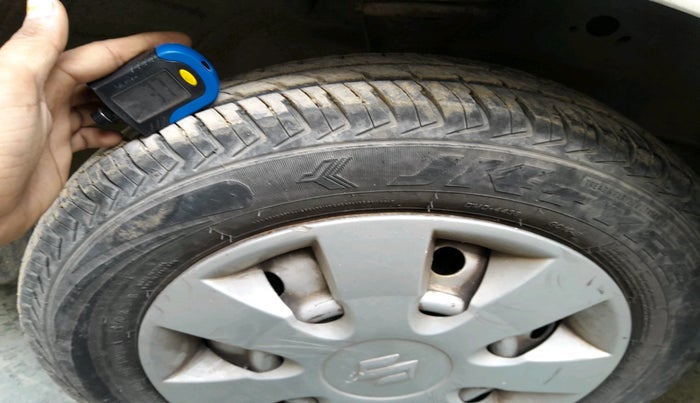 2013 Maruti Wagon R 1.0 LXI, Petrol, Manual, 1,76,791 km, tyre