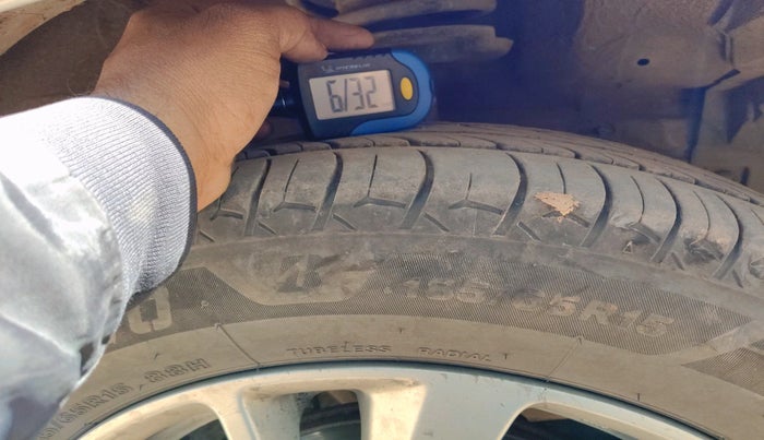 2014 Maruti Swift ZDI, Diesel, Manual, 1,13,504 km, tyre