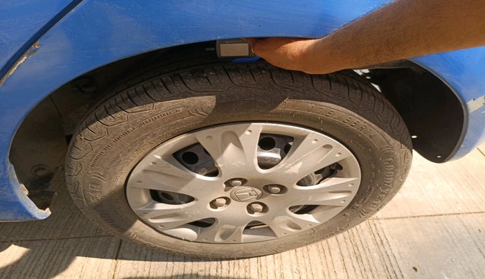 2012 Honda Brio S MT, Petrol, Manual, 55,303 km, tyre