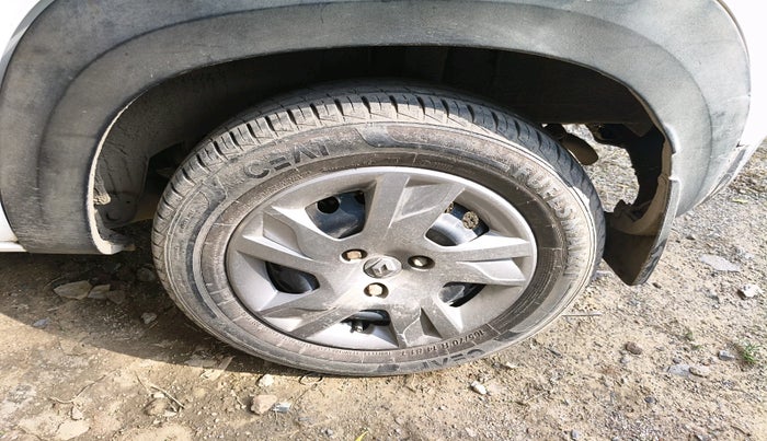 2019 Renault Kwid RXT 1.0 (O), Petrol, Manual, 33,305 km, tyre