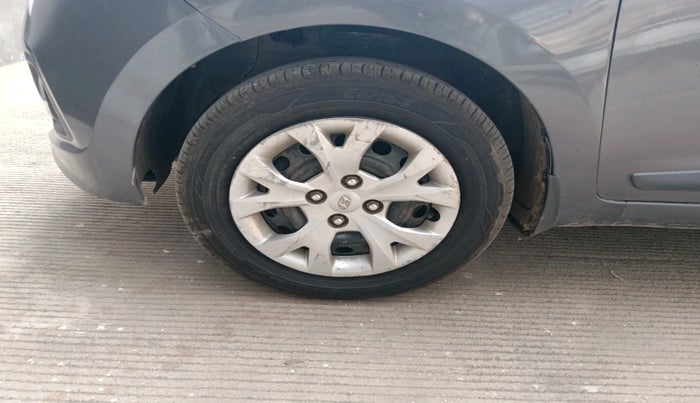 2013 Hyundai Grand i10 SPORTZ 1.2 KAPPA VTVT, Petrol, Manual, 91,460 km, tyre