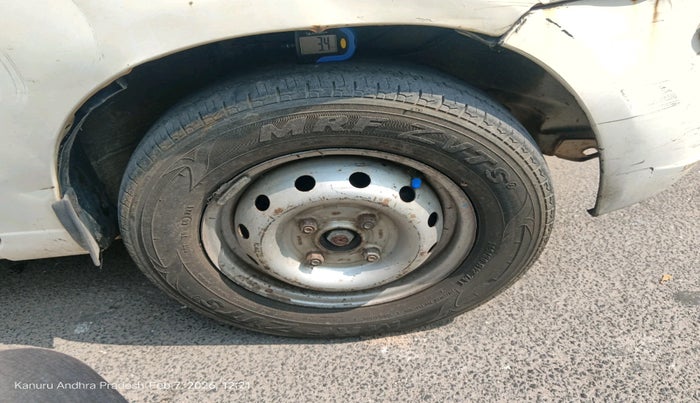 2011 Maruti Alto LXI CNG, Petrol, Manual, 86,124 km, tyre