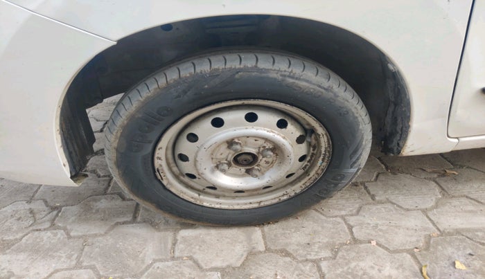 2016 Maruti Wagon R 1.0 LXI, CNG, Manual, 78,510 km, tyre