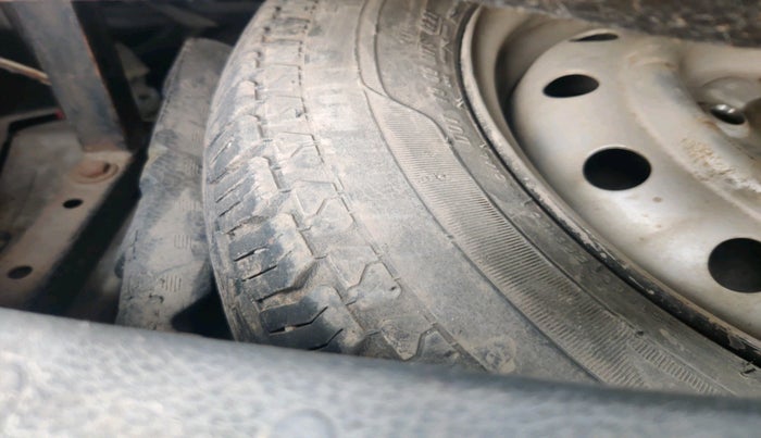 2016 Maruti Wagon R 1.0 LXI, CNG, Manual, 78,510 km, tyre