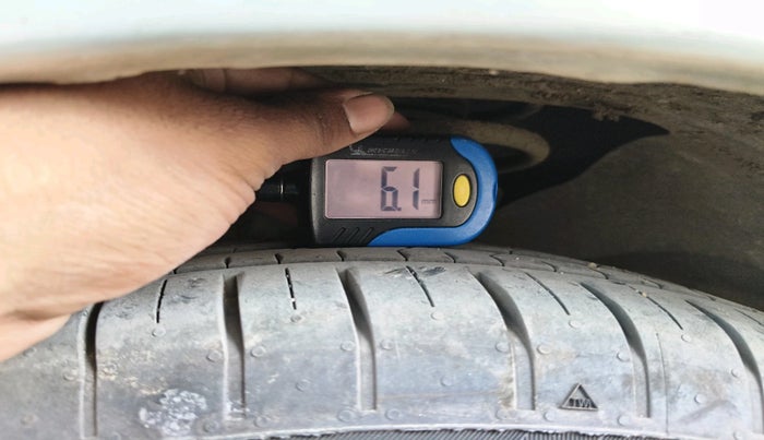 2011 Ford Figo TITANIUM 1.4 DIESEL, Diesel, Manual, 2,05,745 km, tyre