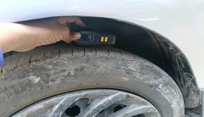 2019 Toyota YARIS J CVT, Petrol, Automatic, 75,119 km, tyre