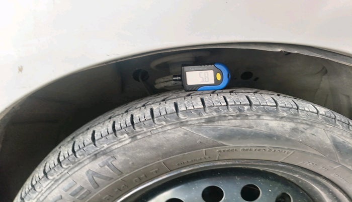 2014 Maruti Wagon R 1.0 VXI, Petrol, Manual, 2,09,237 km, tyre