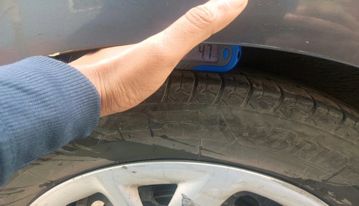 2017 Hyundai Grand i10 MAGNA 1.2 KAPPA VTVT, CNG, Manual, 72,081 km, tyre