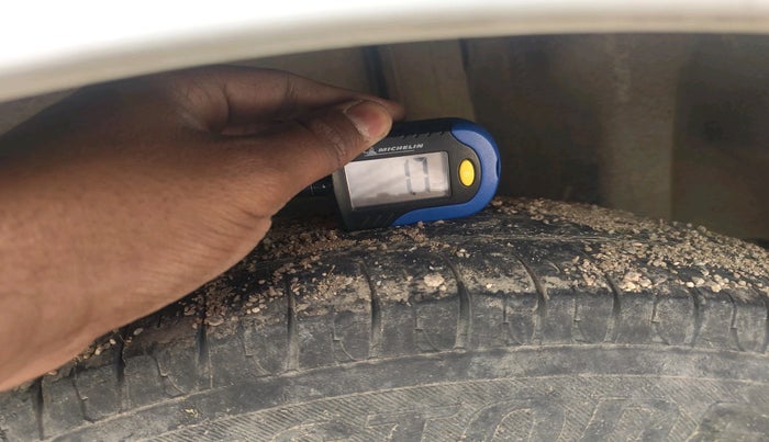 2016 Maruti Swift Dzire TOUR DIESEL, Diesel, Manual, 1,77,460 km, tyre