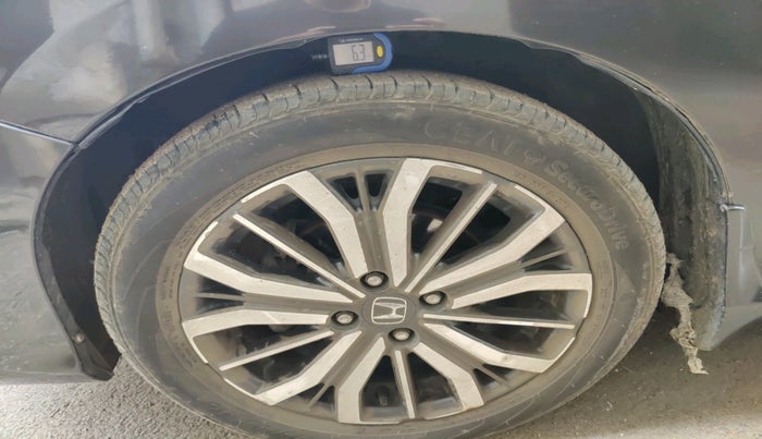 2017 Honda City 1.5L I-VTEC VX CVT, CNG, Automatic, 1,48,216 km, tyre